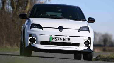 Renault 5 - front cornering